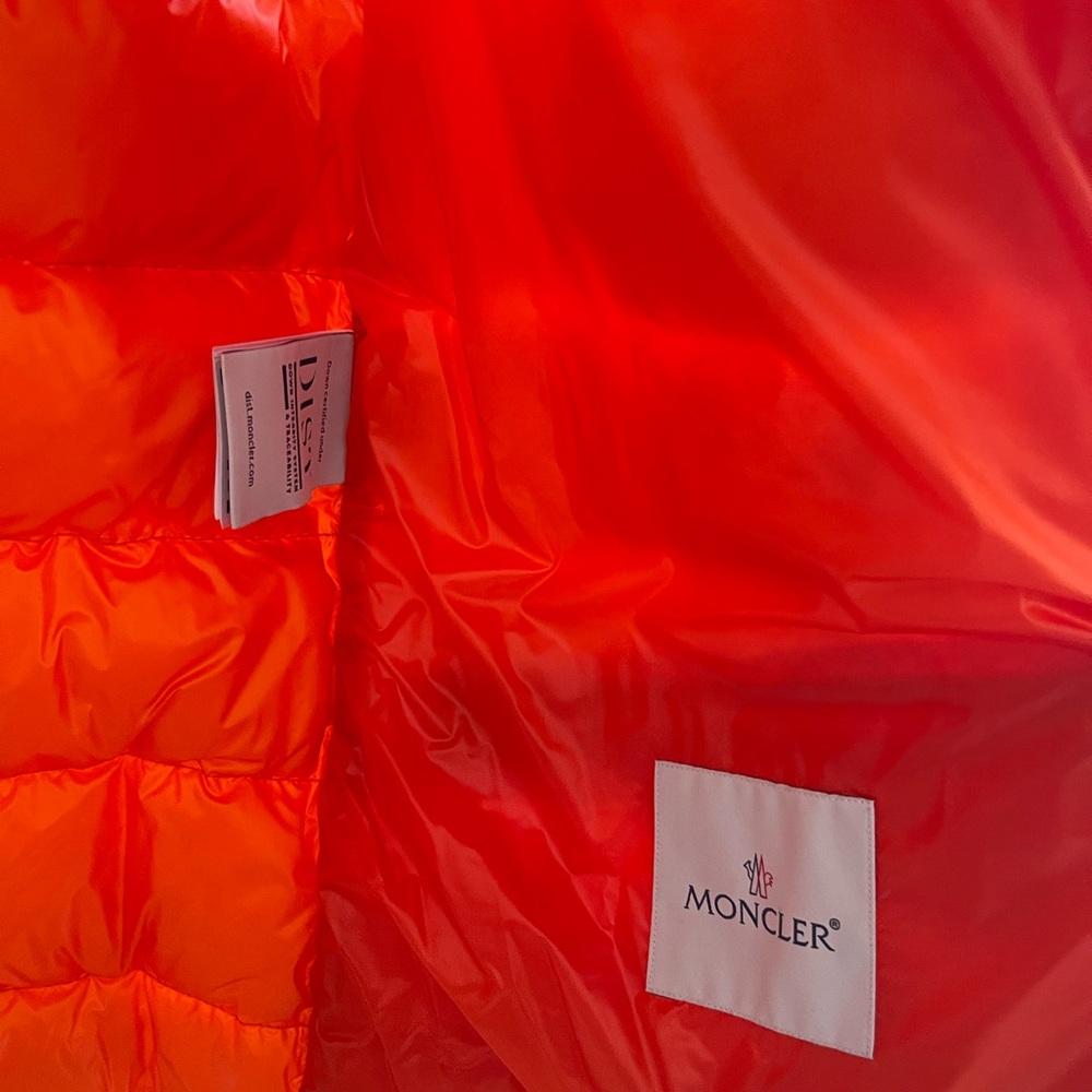MONCLER VEST - Picture 4 of 4